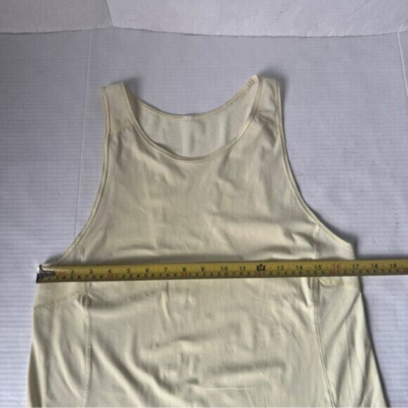 Lululemon * Athletica Sculp Tank Top size M mesh - Picture 7 of 9